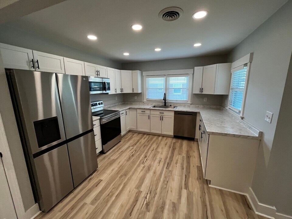 504 N Kerr Ave in Wilmington, NC - Building Photo