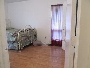 527 Manns Chapel Rd in Pittsboro, NC - Building Photo - Building Photo