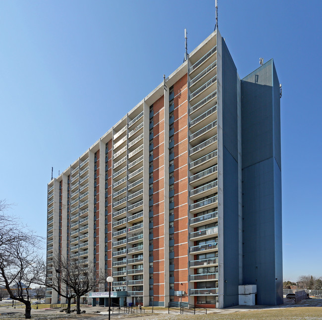 Nanak House in Toronto, ON - Building Photo - Building Photo