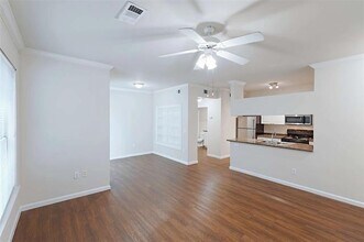 10505 S I-35 Frontage Rd-Unit -0338 in Austin, TX - Building Photo - Building Photo