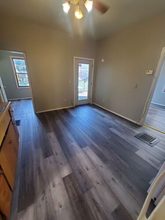 1655 N Van Buren St in Milwaukee, WI - Building Photo
