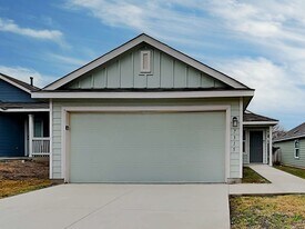 7315 Avila Vis in San Antonio, TX - Building Photo