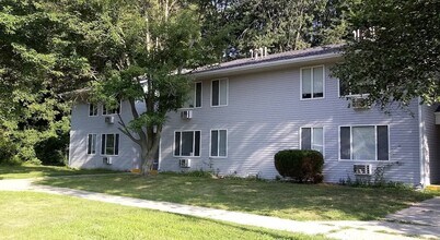 130 W North St in St Charles, MI - Building Photo - Building Photo