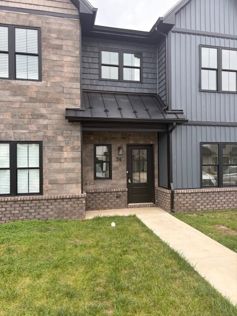 property at 74 Luke Ct