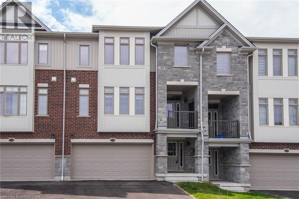257 Raspberry Pl in Waterloo, ON - Building Photo