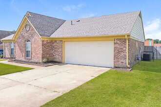 9161 Preakness Dr in Southaven, MS - Foto de edificio - Building Photo