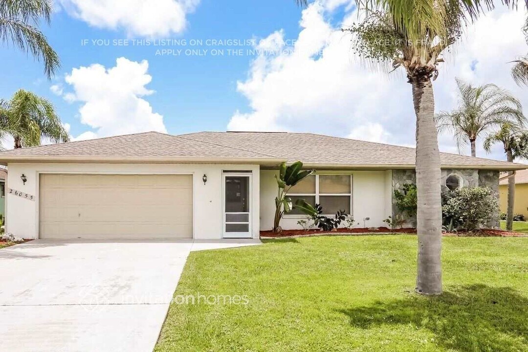 26055 Ocelot Ln in Punta Gorda, FL - Foto de edificio