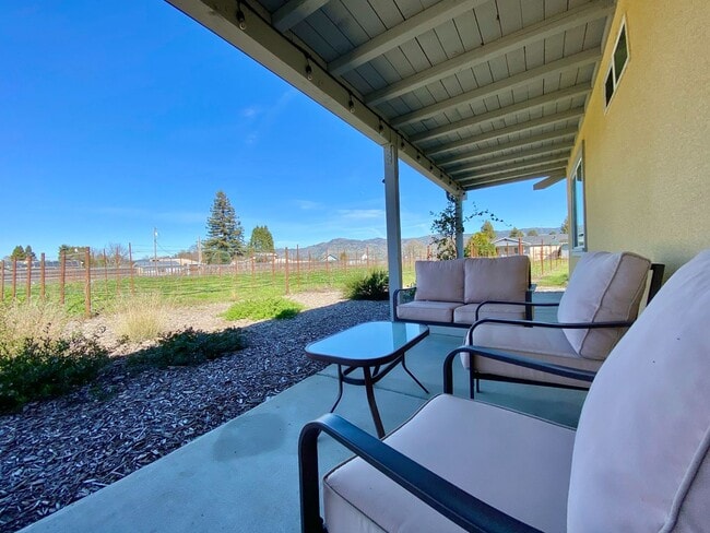 5273 Solano Ave in Napa, CA - Building Photo - Building Photo