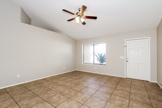 717 E Calle Chulo Rd in Goodyear, AZ - Building Photo - Building Photo