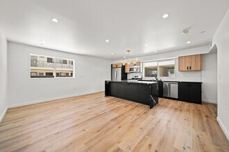 6053 Craner Ave in Los Angeles, CA - Building Photo - Building Photo