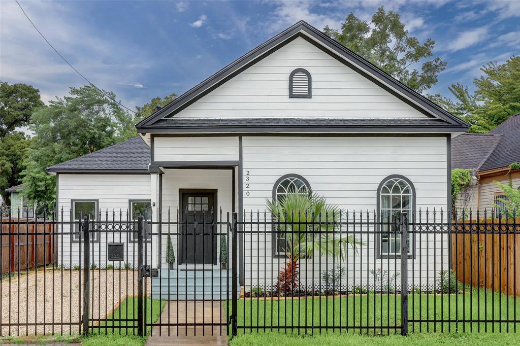 2320 Chestnut St in Houston, TX - Building Photo