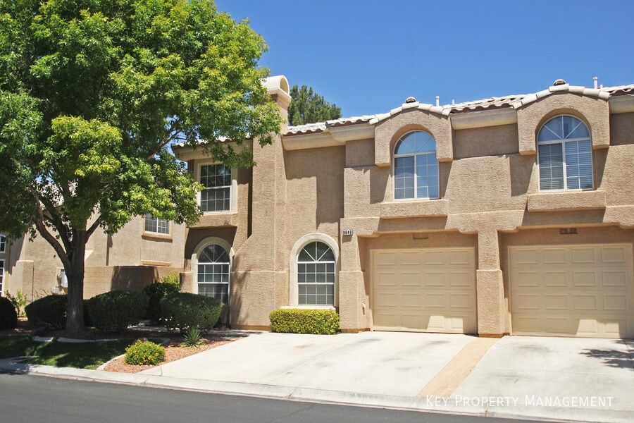 9640 Gunbelt Dr in Las Vegas, NV - Building Photo