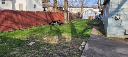 516 E Warren St in Lebanon, OH - Building Photo - Building Photo