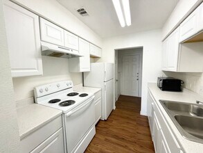 8208 Sam Rayburn Dr in Austin, TX - Building Photo - Building Photo