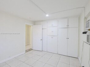 2250 NE 136th St in North Miami Beach, FL - Building Photo - Building Photo