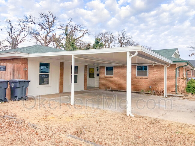 7009 NW 25th St in Bethany, OK - Building Photo - Building Photo