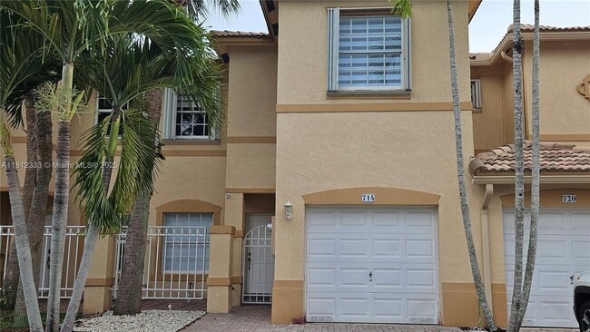 714 NW 170th Terrace in Pembroke Pines, FL - Building Photo - Building Photo