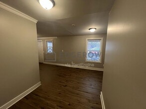 300 Gunnison Ave SW in Grand Rapids, MI - Building Photo - Building Photo