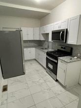 1702 1/2 Walnut St in Harrisburg, PA - Foto de edificio - Building Photo