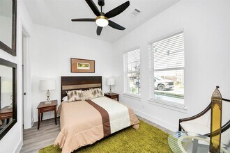 3005 Hawkins St in Houston, TX - Building Photo - Building Photo