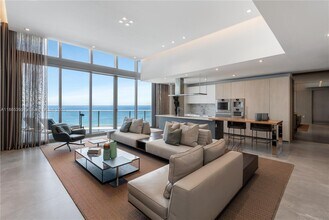 15701 Collins Ave in North Miami Beach, FL - Building Photo - Building Photo