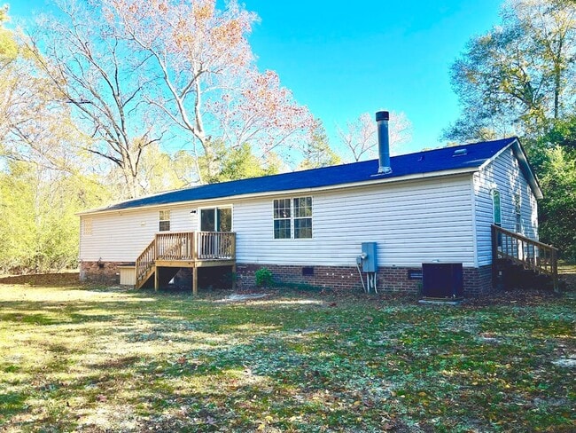 550 Old Mail Rd in Southern Pines, NC - Building Photo - Building Photo
