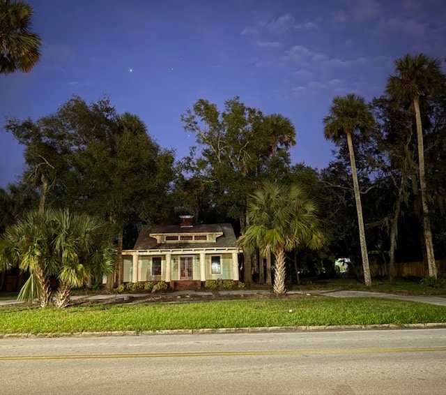 property at 147 S Mellonville Ave