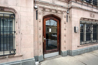 2536 N Sawyer Ave in Chicago, IL - Foto de edificio - Building Photo