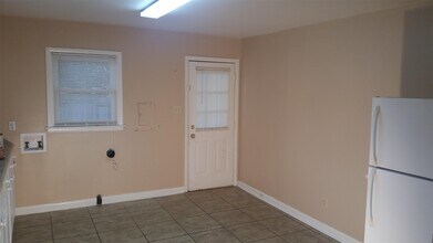 2836 Club Plaza Rd in Raleigh, NC - Building Photo - Building Photo