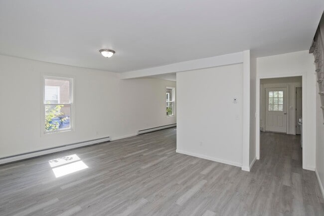 22-24 Highland Ave in Northampton, MA - Building Photo - Building Photo
