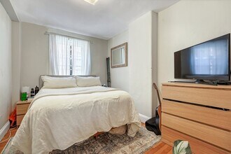 130 Myrtle St in Boston, MA - Building Photo - Building Photo