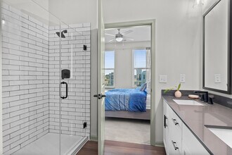 District Midtown in Greenville, SC - Foto de edificio - Building Photo