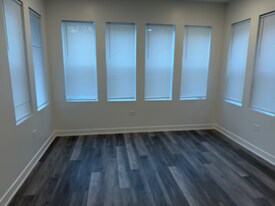 8106 S Langley Ave in Chicago, IL - Building Photo