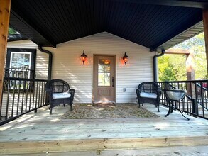 624 Monroe St in Newburgh, IN - Building Photo - Building Photo