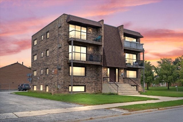 8800 W 76th Pl in Oak Lawn, IL - Building Photo - Building Photo