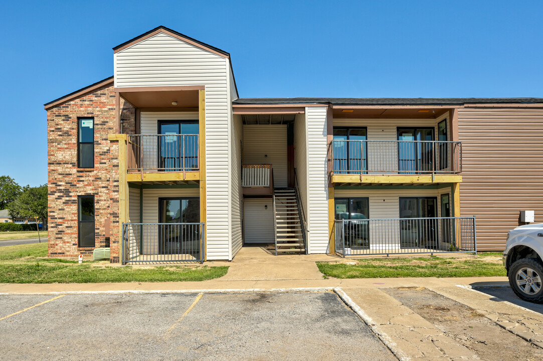 Shelton Gardens Apartments in Oklahoma City, OK - Building Photo