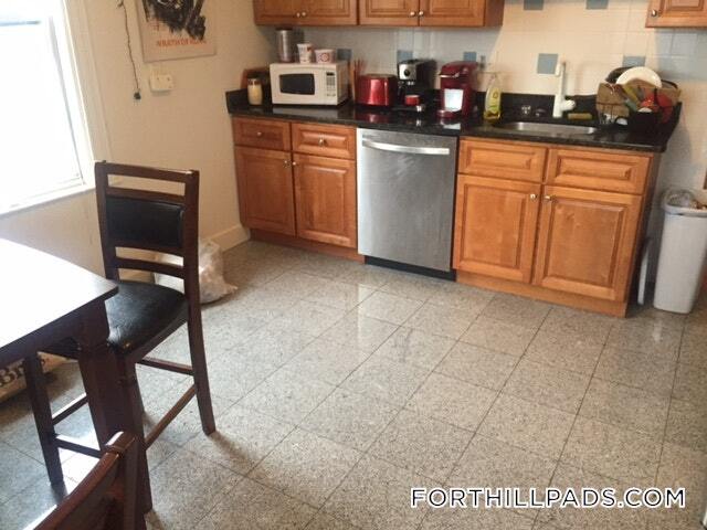 190 Highland St, Unit 3 in Boston, MA - Foto de edificio - Building Photo