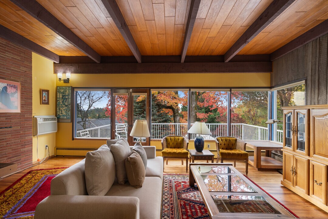 6008 SW 21st Ave in Portland, OR - Building Photo