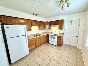 922-924 Hagle Park Rd in Bradenton, FL - Building Photo - Building Photo