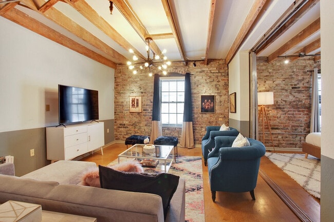 1039 Constance St in New Orleans, LA - Building Photo - Building Photo