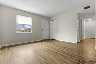 3966 Northampton Dr in Lexington, KY - Building Photo - Building Photo