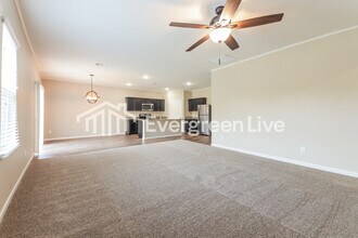 425 Stone Creek Blvd in Glenn Heights, TX - Building Photo - Building Photo