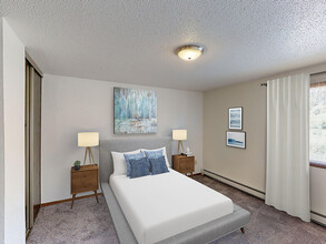 Candlewood Apartments in Rapid City, SD - Building Photo - Building Photo