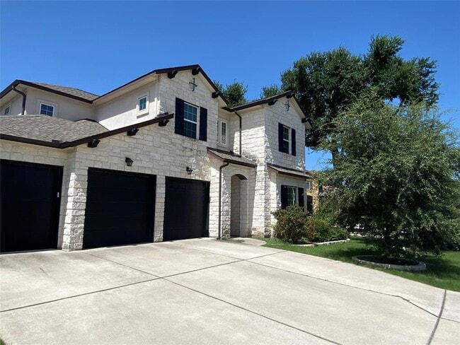 14008 Laurinburg Dr in Austin, TX - Building Photo - Building Photo
