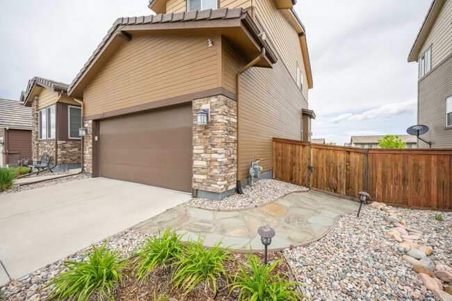 14341 Mosaic Ave in Parker, CO - Building Photo - Building Photo