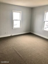 109 Chapel St-Unit -Unit 2R in New Haven, CT - Building Photo - Building Photo