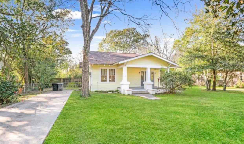 352 East Dr in Baton Rouge, LA - Building Photo