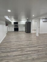 258 Greeley Ave in Sayville, NY - Building Photo