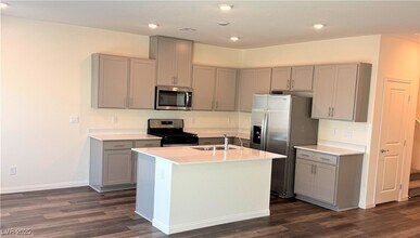 225 Mocha Coconut Ave in North Las Vegas, NV - Building Photo - Building Photo