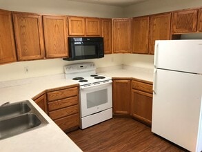 1704-1706-1706 Juniper Dr in Columbia, MO - Building Photo - Building Photo